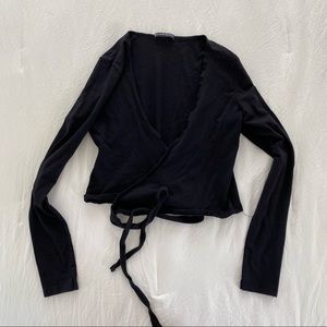 Brandy Melville tie black top - long sleeve